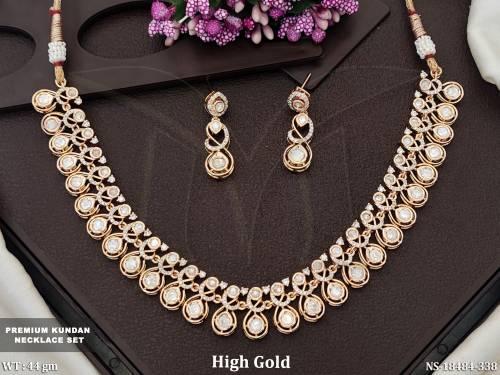 Lightweight Premium Kundan Necklace Set with Earrings 