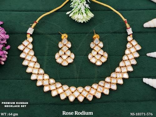 NS-18371-576-WHITE