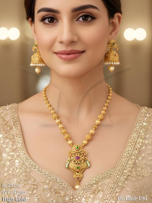 traditional rajwadi pendant set detail