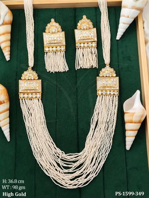 chokor sides designer pendant set detail