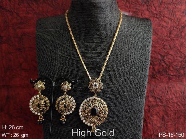 different side style round antique pendant set detail