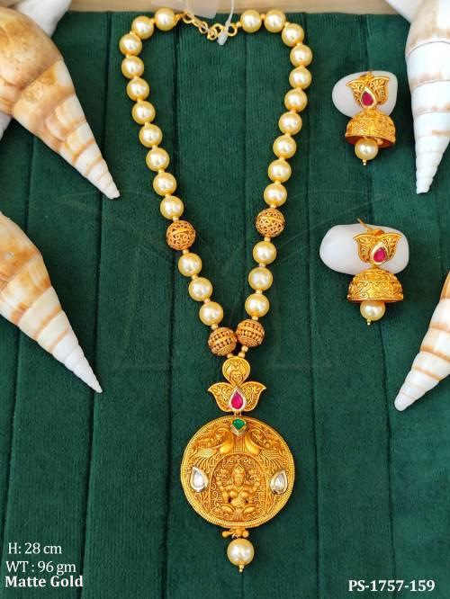 round base laxmi ji center temple pendant detail