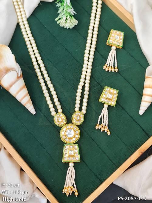 triple round base long designer pendant detail