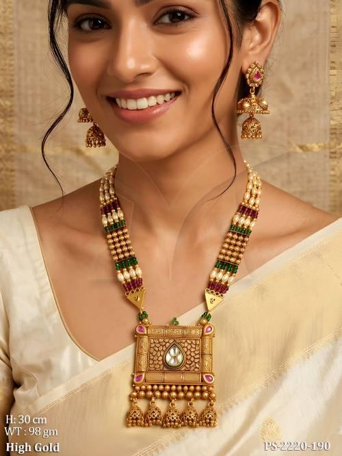 long designer square shape pendant set detail
