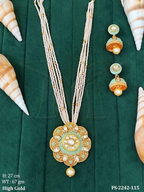 Round Flower Style Designer Pendant Set