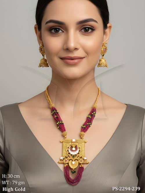 rectangular style long desinger pendant detail