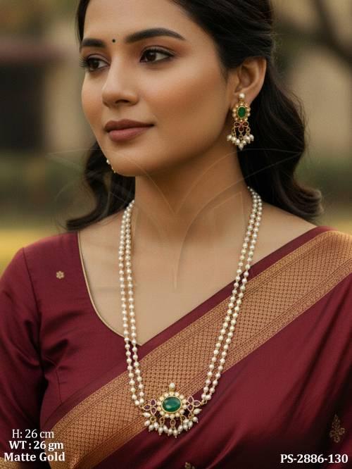beautiful-antique-jewellery-matte-gold-polish-party-wear-pendant-set-