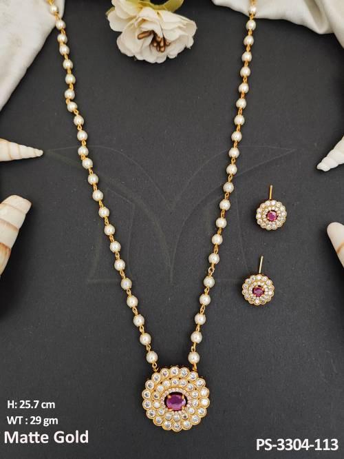 fancy-style-kemp-design-matte-gold-polish-beautiful-designer-kemp-pendant-set-