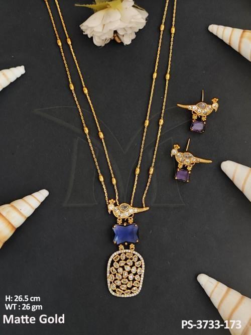 beautiful-kemp-full-stone-matte-gold-polish-fancy-style-pendant-set-