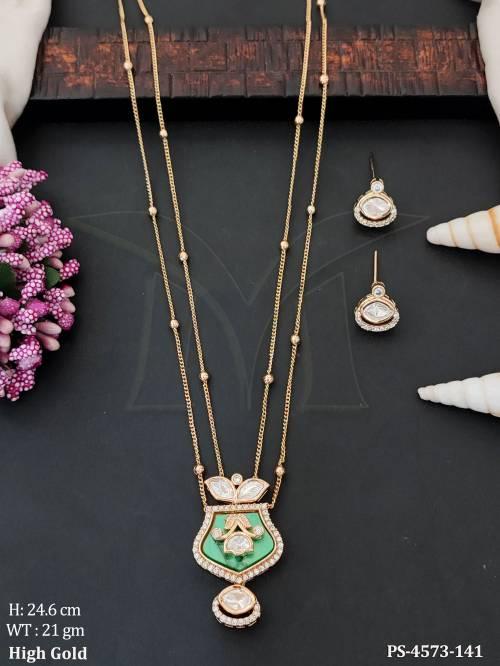 high-gold-kundan-pendant-set-elegant-layered-design-