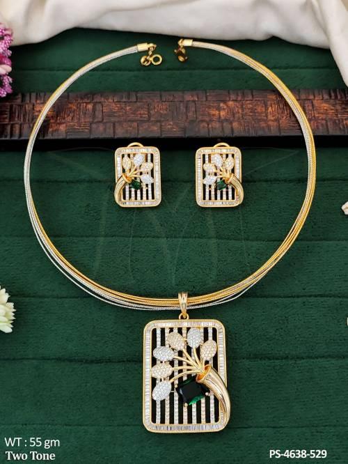 Beautiful Designer  High Gold Polish Pendant Set   