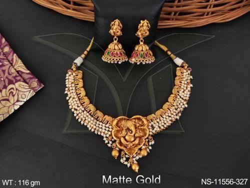 designer-matte-gold-polish-fancy-design-party-wear-temple-jewellery-short-necklace-set-