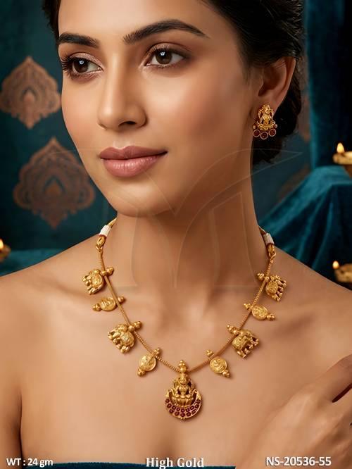 Elegant South Indian Temple Necklace With Earrings