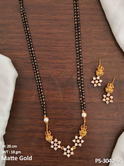 laxmi-design-matte-gold-polish-fancy-design-long-temple-jewellery-pendant-set