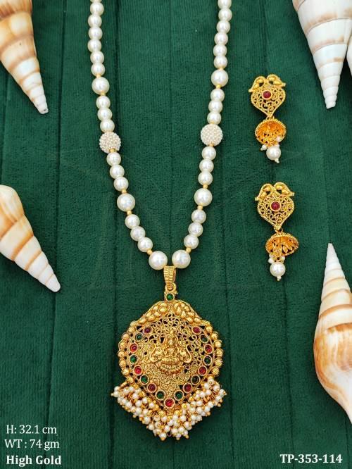 paan base designer temple pendant set detail