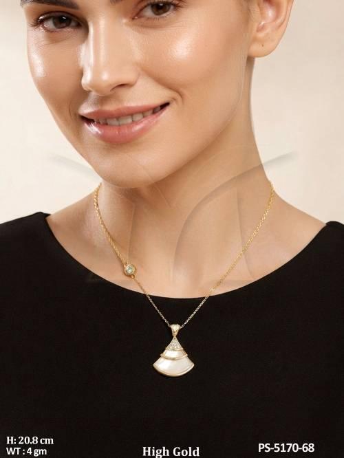 Stylish Western Designer Pendant Set for Women