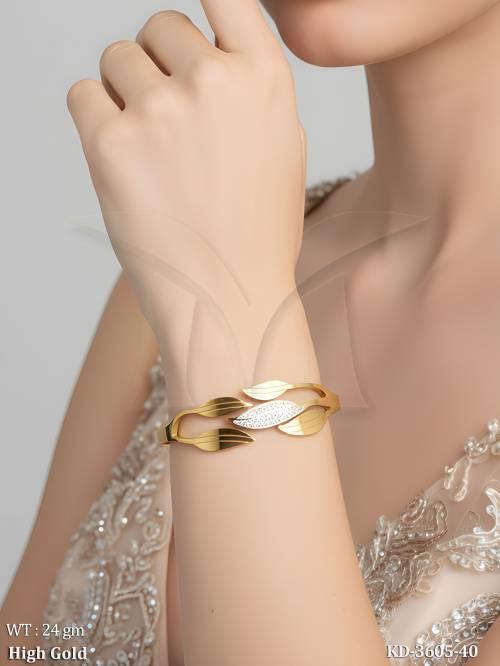 designer-gold-leaf-pattern-kada-for-women