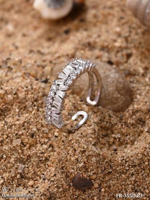elegant-western-crystal-statement-adjustable-finger-ring