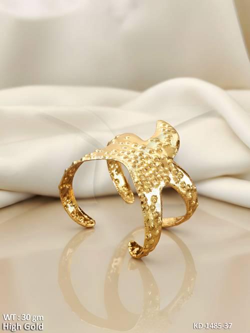 stylish-modern-curve-high-gold-kada-for-women